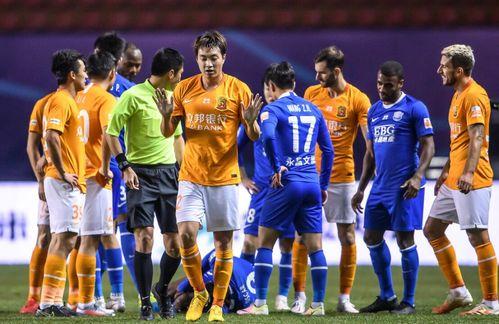 上海足球最新爆料,最新爆料揭秘球队新动态 第1张 上海足球最新爆料,最新爆料揭秘球队新动态 第1张